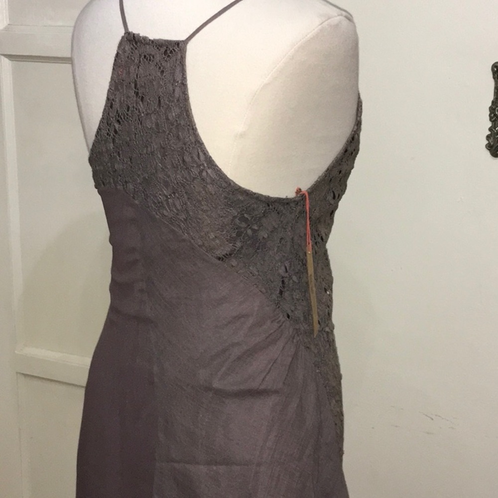 A Commom Thread Dress - Picture 8 of 15
